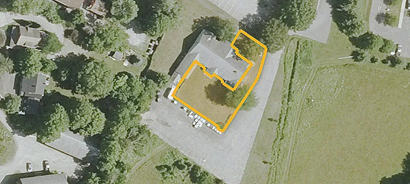 16 Landmark Ln