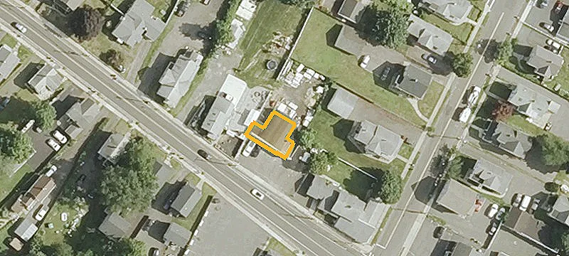 193 Hall Ave