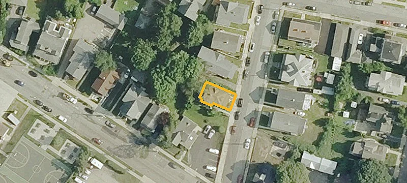 12 Ctr St