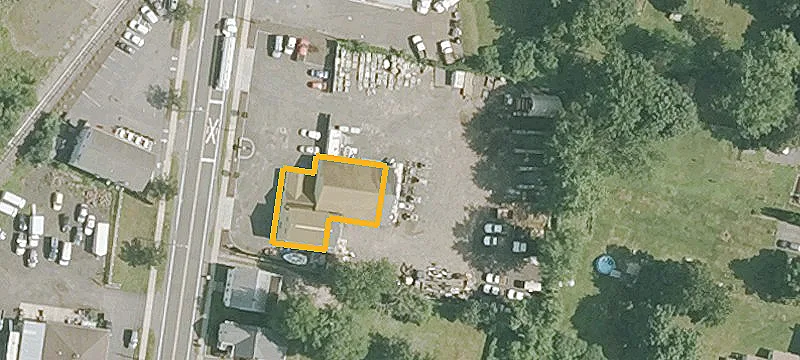 302 Main St