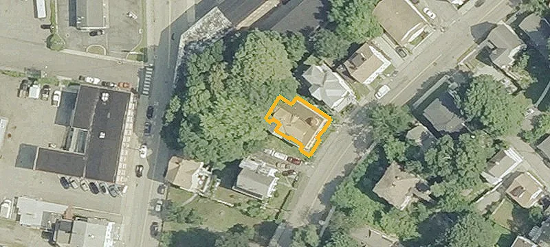40 Boswell Ave