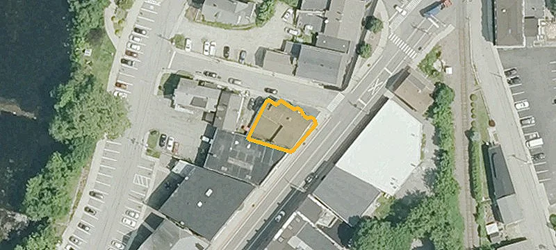 91 Main St