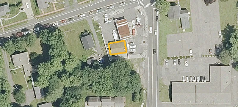 580 Main St
