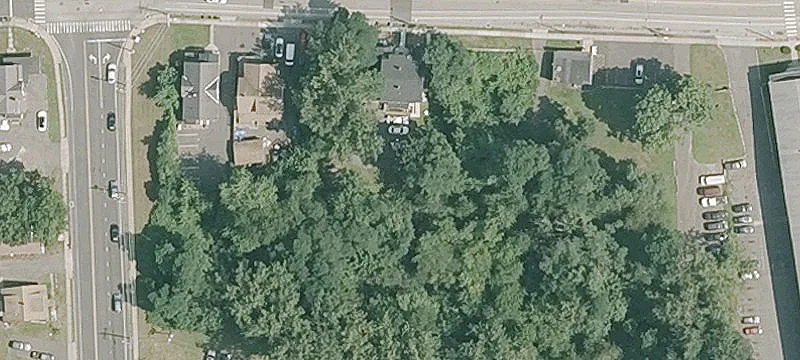 475-477 Burnside Ave