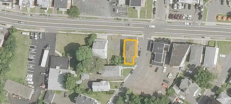 598 Main St