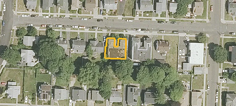 102 3rd St