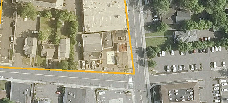 202 Main St