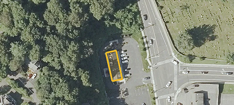 882 Main St