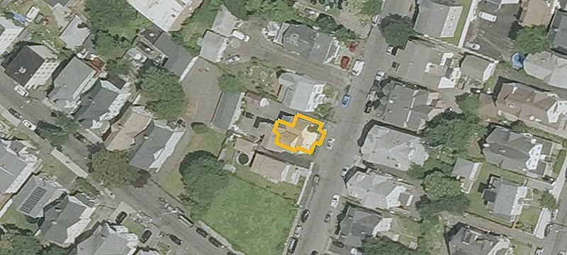 213-215 Harral Ave