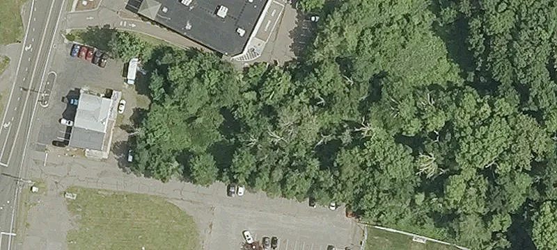 1387 Middletown Ave