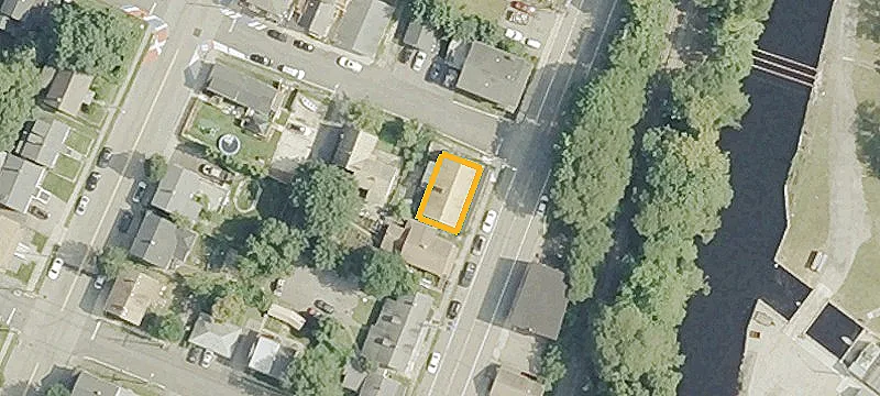 562 Main St