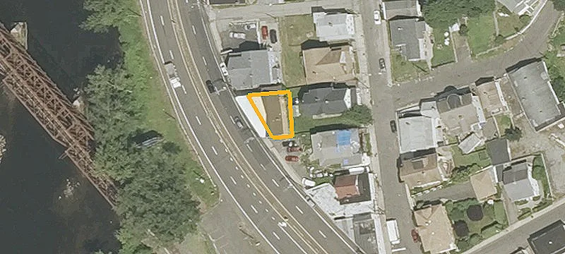 19 Derby Ave