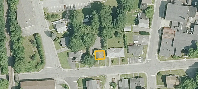 60 Cottage St