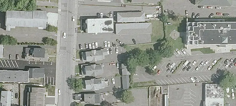 106 Main St