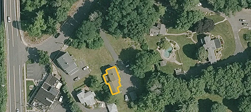 23 Tunxis St