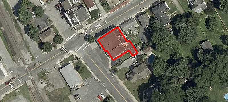 318 Main St