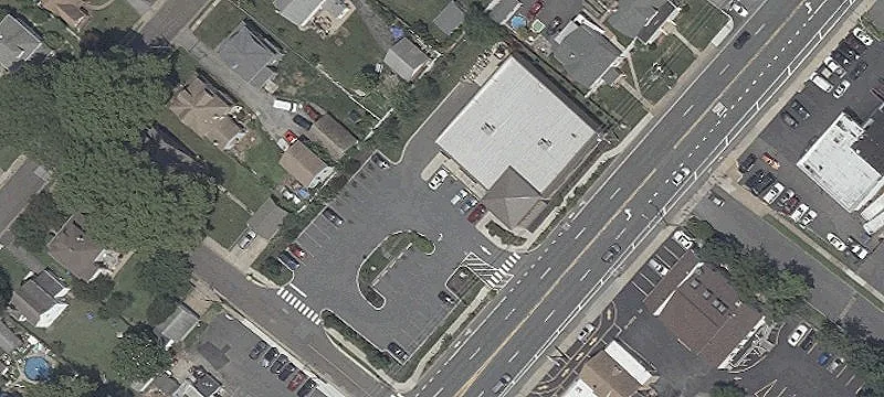 2605 Philadelphia Pike