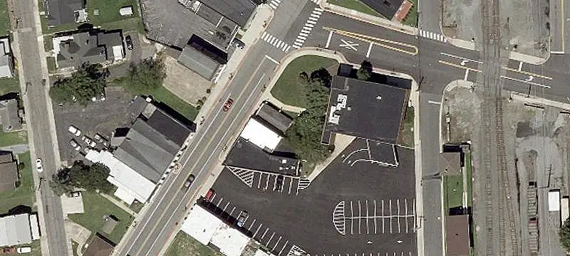 10 Commerce St