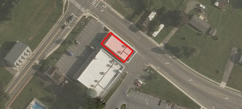 129 Main St