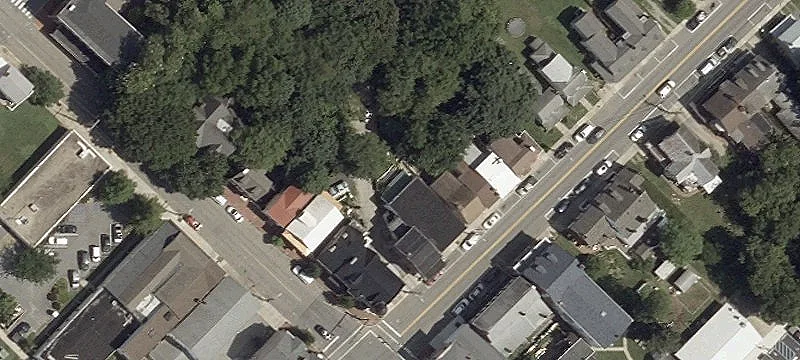 10 Commerce St