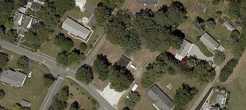 15 Daisey Ave
