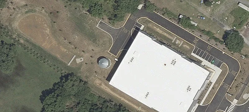 831 Dupont Hwy