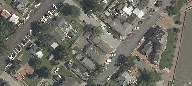 100 Clinton St