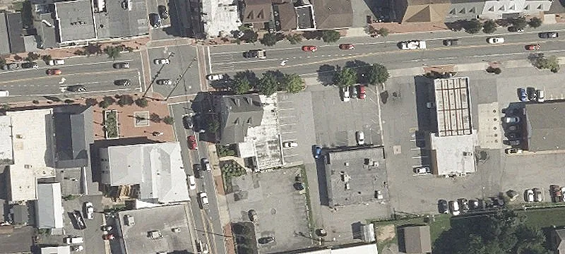 8 Main St