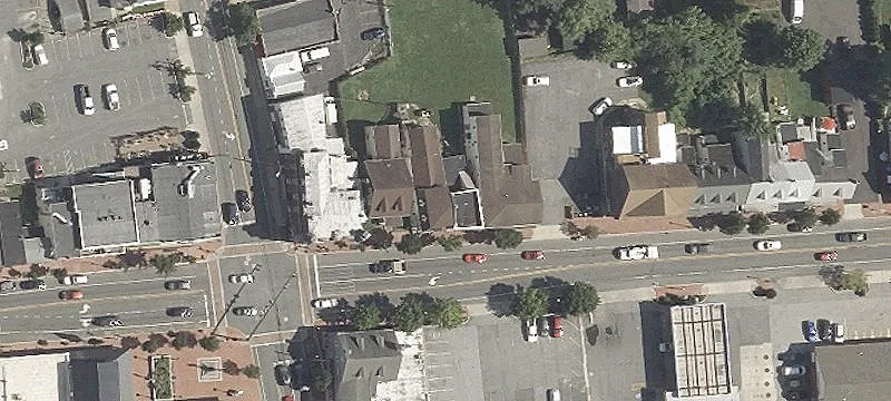 13 Main St