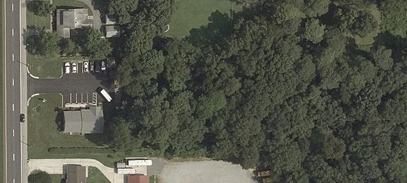 915 Dupont Blvd
