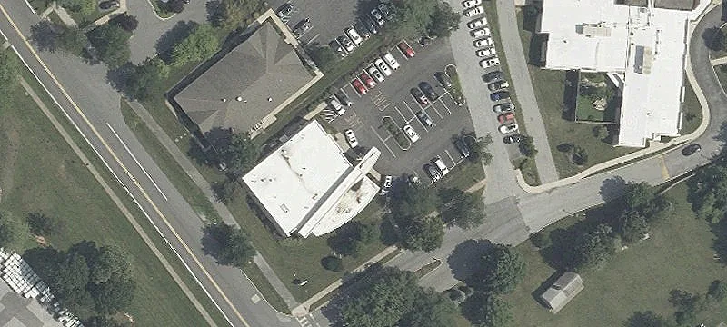 1090 Old Churchmans Rd