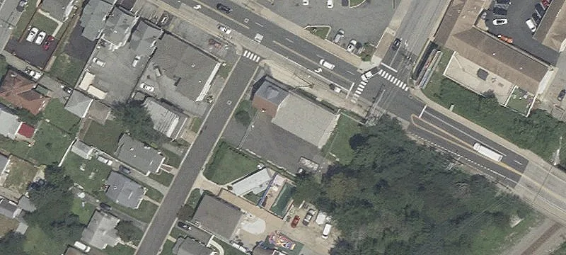 2600 Lancaster Ave