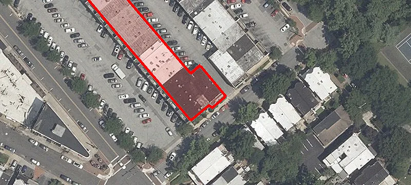 17 Trolley Sq