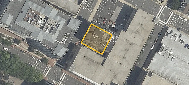 1102  St