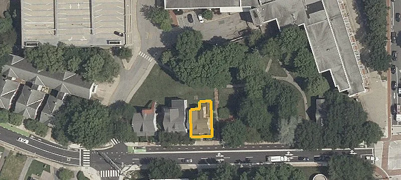 28 Delaware Ave