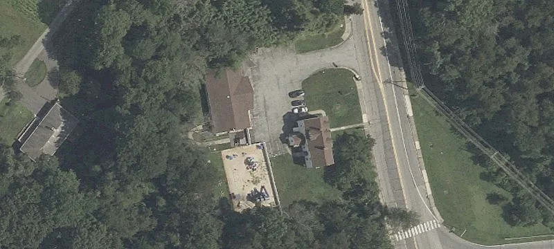 122 Main St