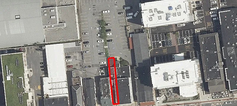 82 Main St