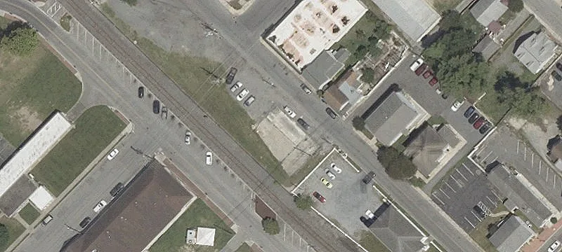 11 Railroad Ave