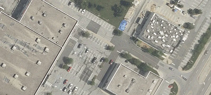 100 Ctr Blvd