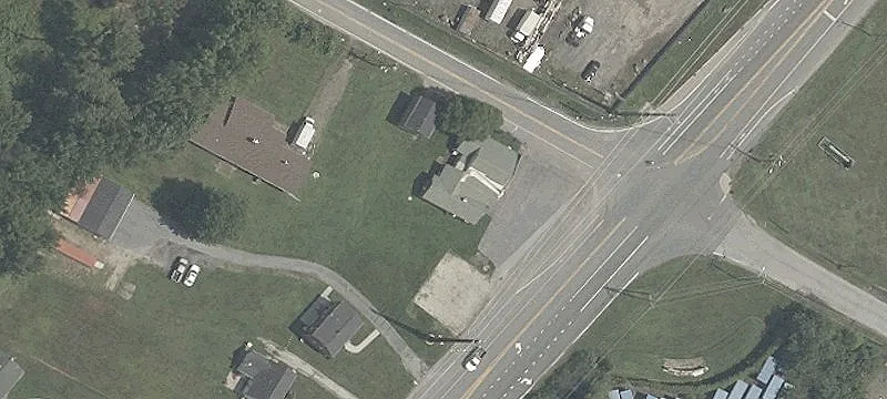 1002 Riv Rd