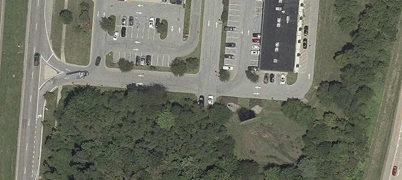 2470 Dupont Pkwy