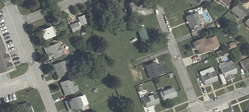 104 Spruce Ave