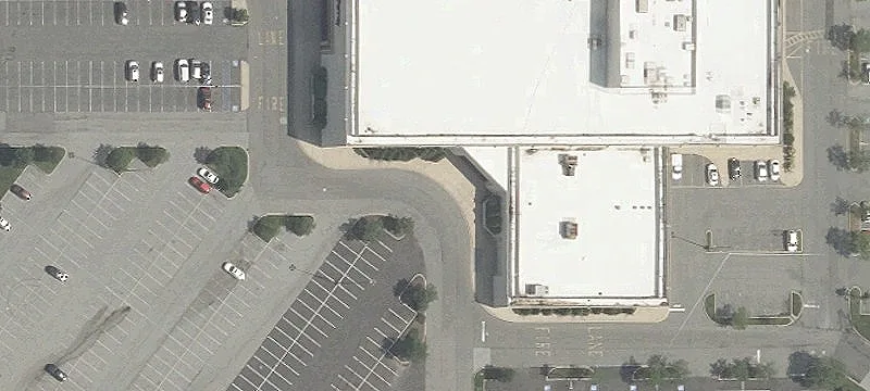 606 Christiana Mall