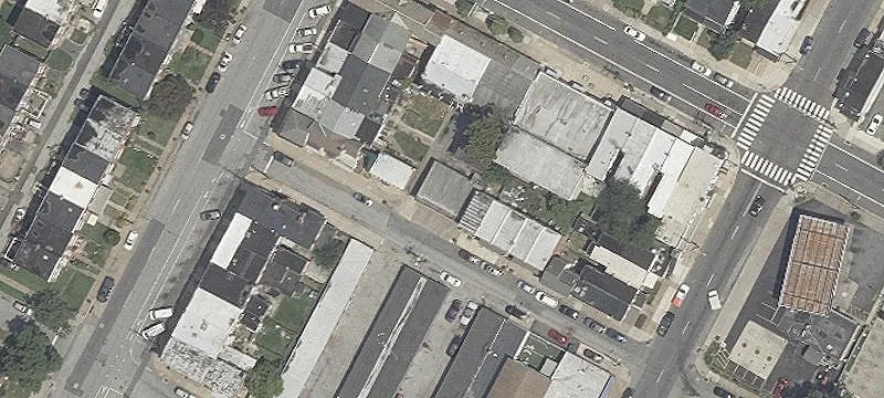 1911 Tulip St
