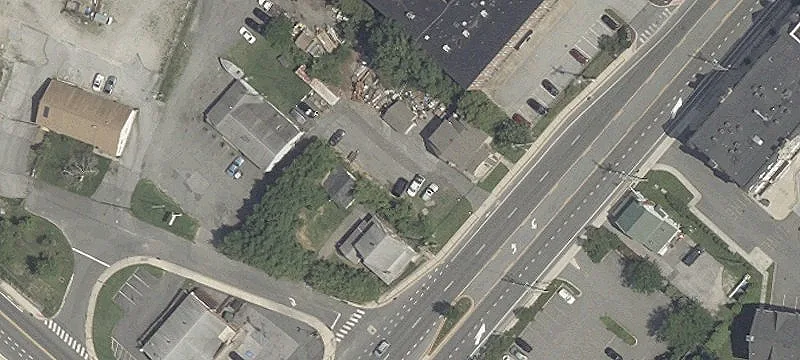 182 Main St