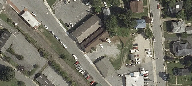 107 Maple Ave