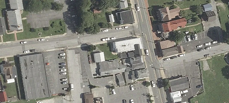 24 Broad St