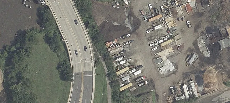 3 Commerce St