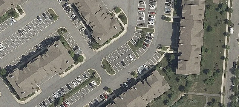 350 Roger Chaffee Sq