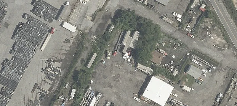 Golding Ave